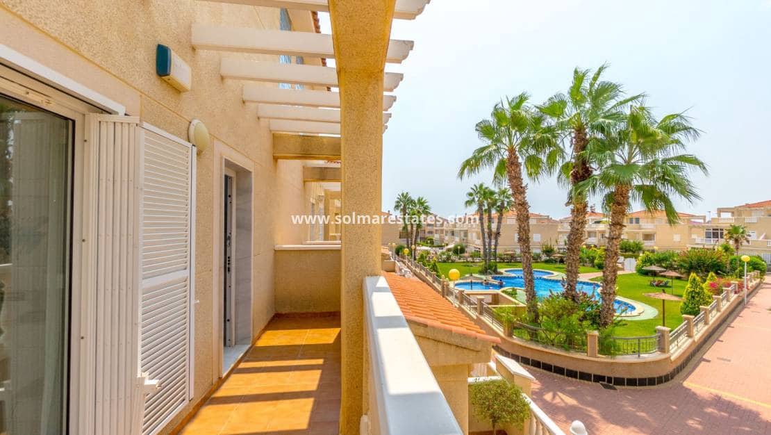 3 quarto Casa em Banda para venda em Playa Flamenca com piscina - 339 000 € (Ref: 9207356)