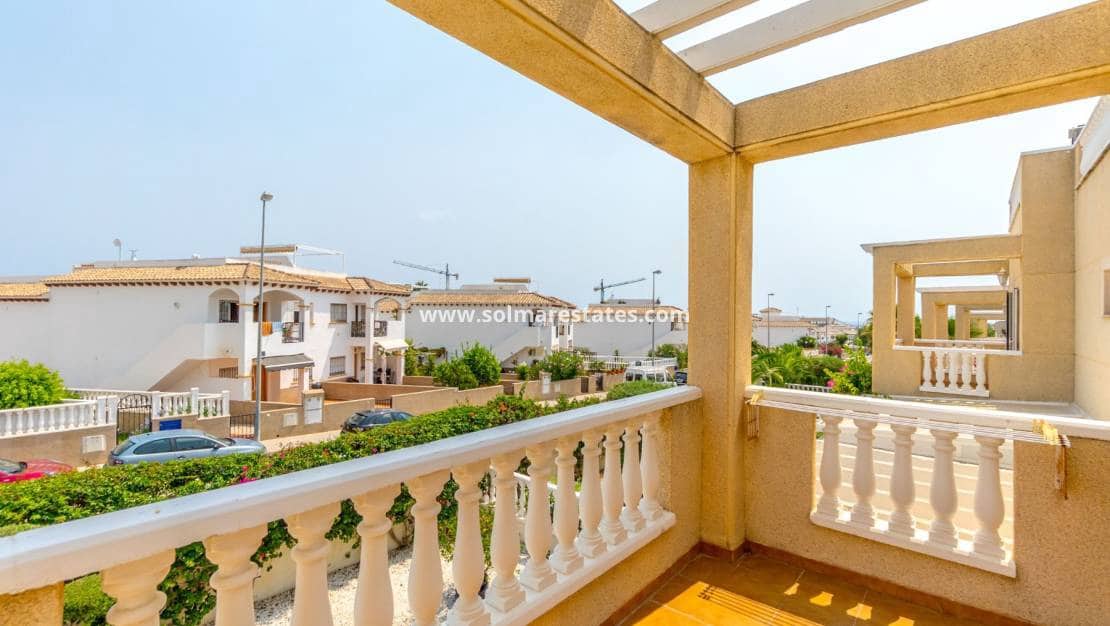 3 quarto Casa em Banda para venda em Playa Flamenca com piscina - 339 000 € (Ref: 9207356)