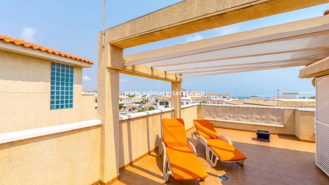3 quarto Casa em Banda para venda em Playa Flamenca com piscina - 339 000 € (Ref: 9207356)