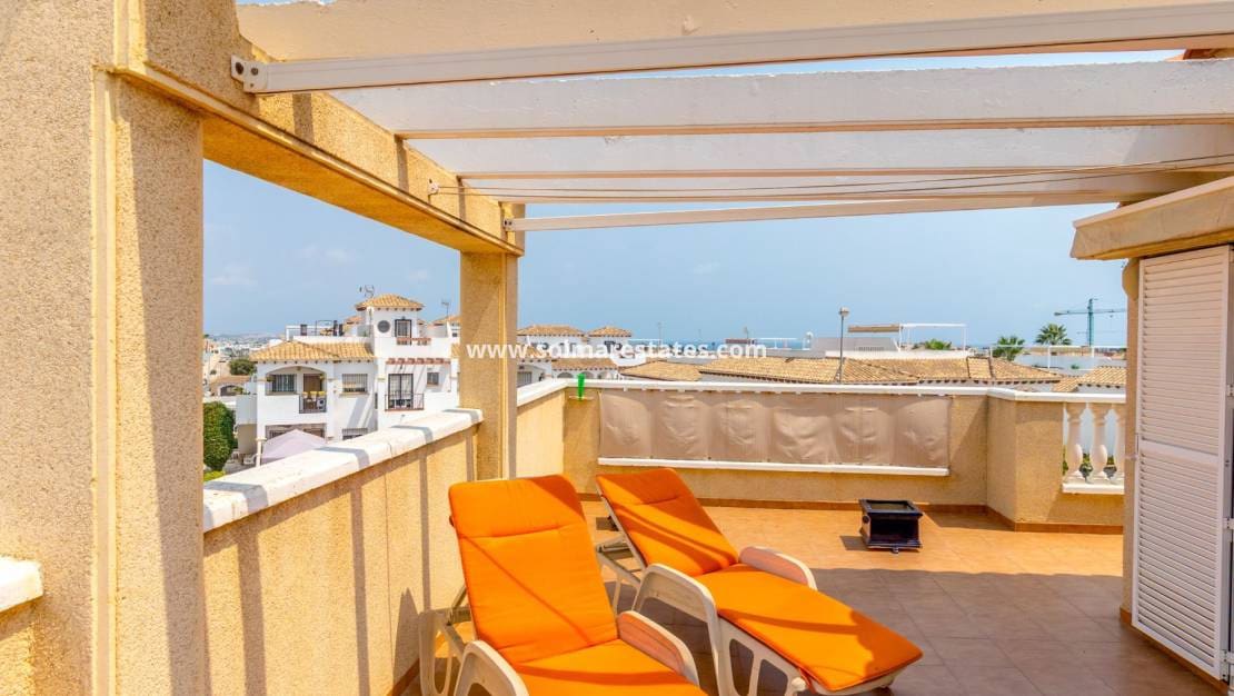3 quarto Casa em Banda para venda em Playa Flamenca com piscina - 339 000 € (Ref: 9207356)
