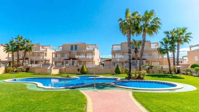 3 quarto Casa em Banda para venda em Playa Flamenca, Orihuela com piscina - 339 000 € (Ref: 9207356)