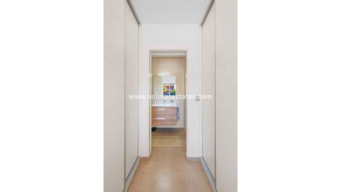 3 soverom Hus til salgs i Formentera del Segura med svømmebasseng - € 339 000 (Ref: 9207359)