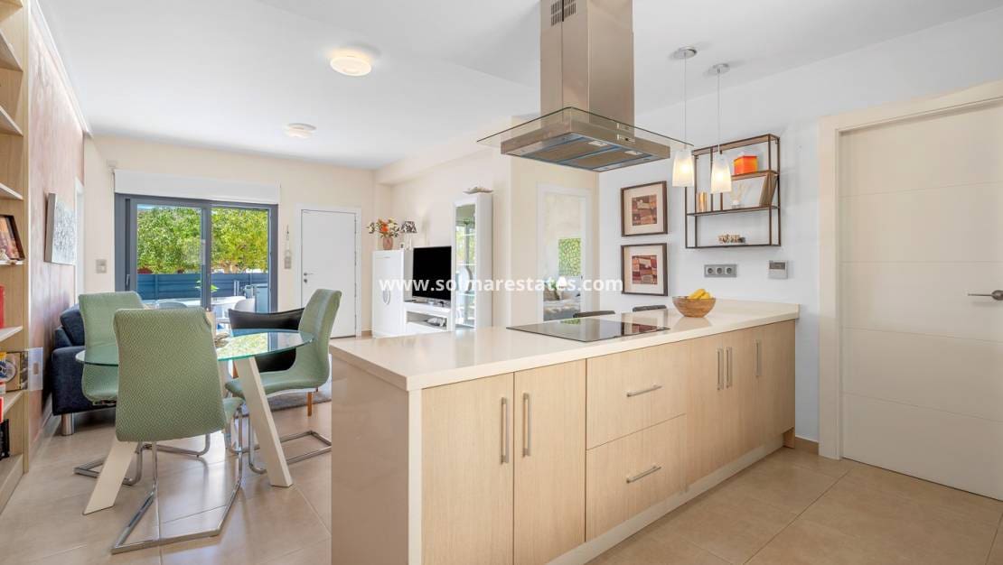 3 soverom Hus til salgs i Formentera del Segura med svømmebasseng - € 339 000 (Ref: 9207359)