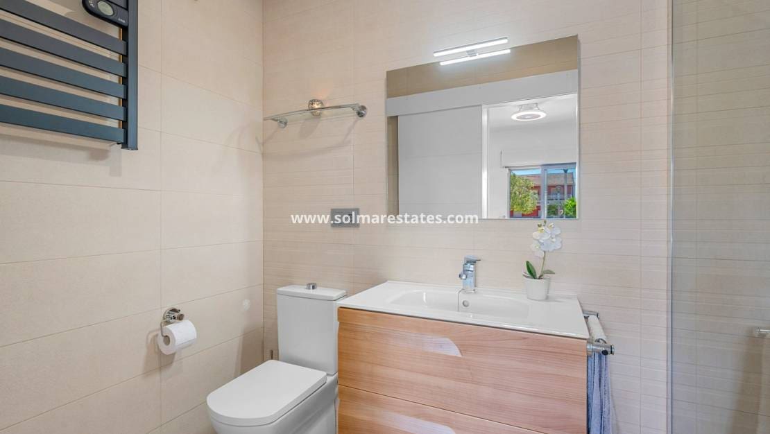 3 soverom Hus til salgs i Formentera del Segura med svømmebasseng - € 339 000 (Ref: 9207359)