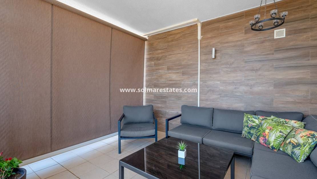 3 soverom Hus til salgs i Formentera del Segura med svømmebasseng - € 339 000 (Ref: 9207359)