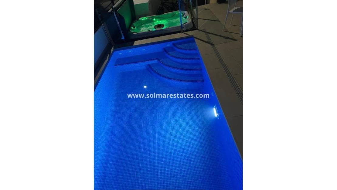 3 soverom Hus til salgs i Formentera del Segura med svømmebasseng - € 339 000 (Ref: 9207359)