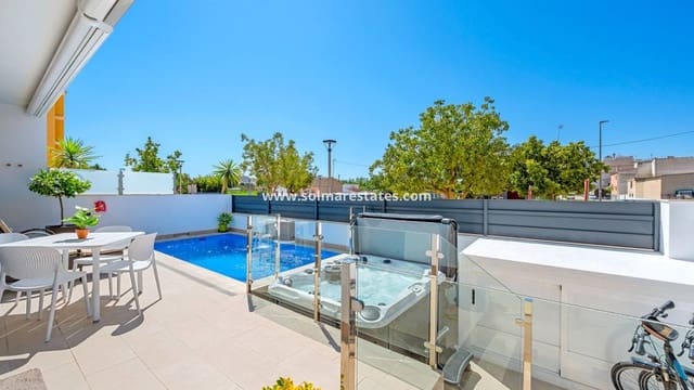 3 bedroom Townhouse for sale in Formentera del Segura with pool - € 339,000 (Ref: 9207359)