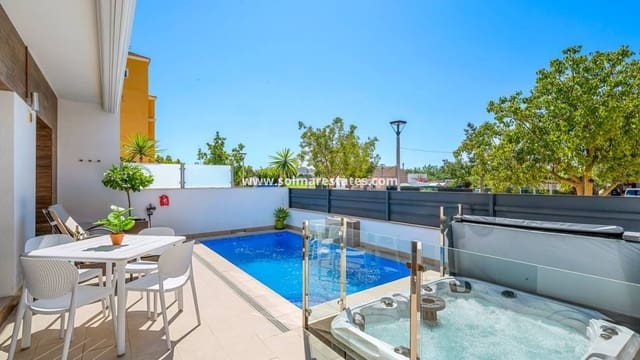 3 bedroom Townhouse for sale in Formentera del Segura with pool - € 339,000 (Ref: 9207359)