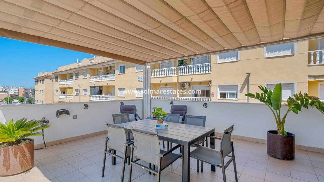 3 soverom Hus til salgs i Formentera del Segura med svømmebasseng - € 339 000 (Ref: 9207359)