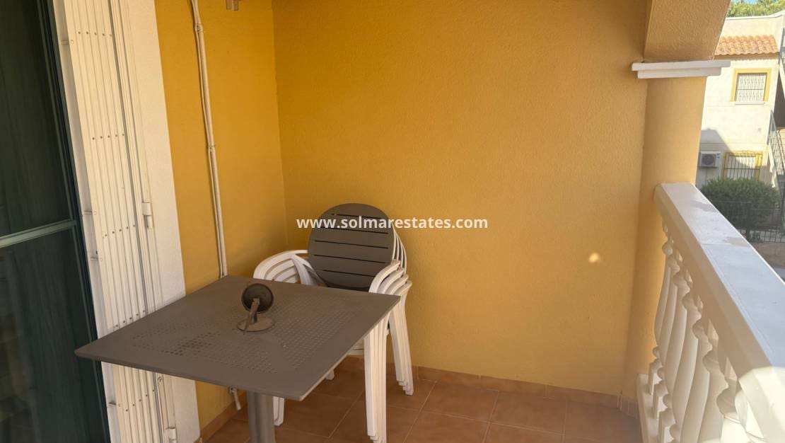 Apartamento de 2 habitaciones en Algorfa en venta con piscina - 145.000 € (Ref: 9207504)