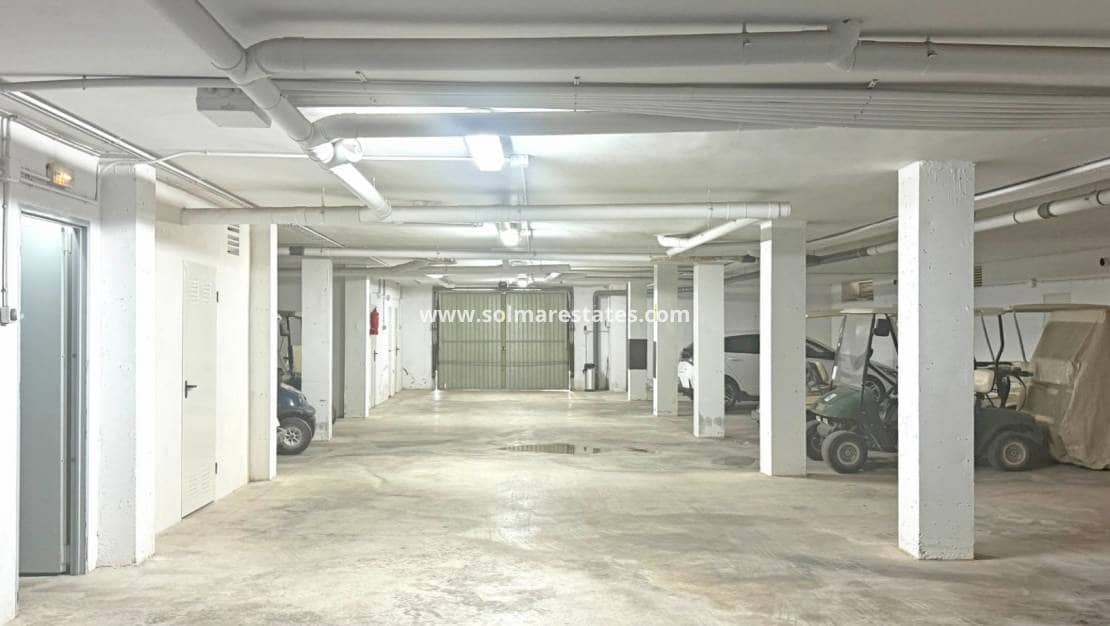 2 Zimmer Apartment zu verkaufen in Villamartin mit Pool - 199.000 € (Ref: 9208679)