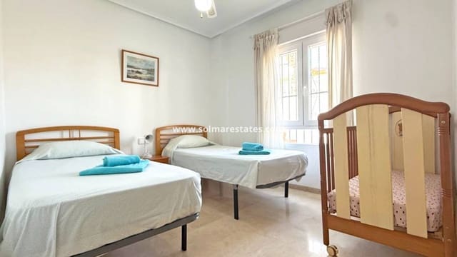 2 Zimmer Apartment zu verkaufen in Villamartin, Orihuela mit Pool - 199.000 € (Ref: 9208679)