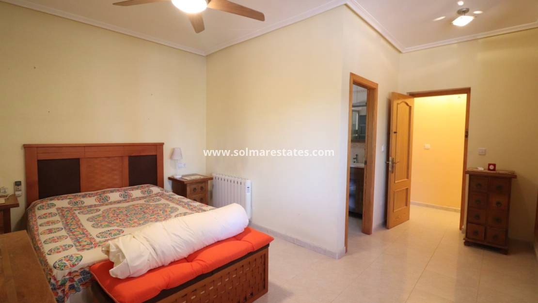 3 soverom Villa til salgs i Catral med svømmebasseng - € 375 000 (Ref: 9209304)