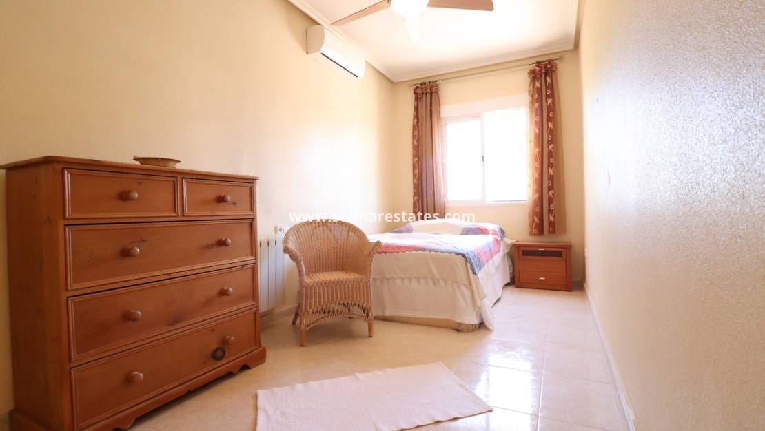 3 soverom Villa til salgs i Catral med svømmebasseng - € 375 000 (Ref: 9209304)