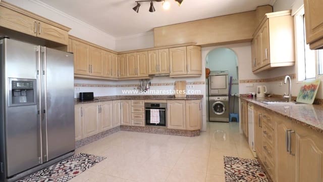 3 soverom Villa til salgs i Catral med svømmebasseng - € 375 000 (Ref: 9209304)