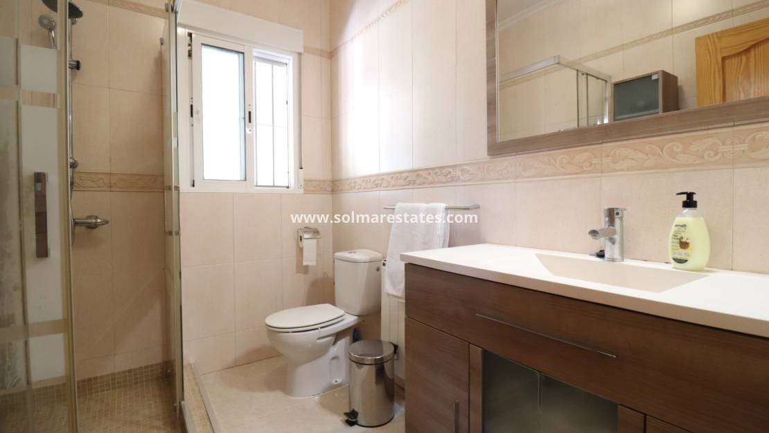 3 soverom Villa til salgs i Catral med svømmebasseng - € 375 000 (Ref: 9209304)