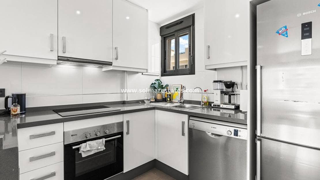 2 chambre Appartement à vendre à La Zenia avec piscine - 319 000 € (Ref: 9211544)