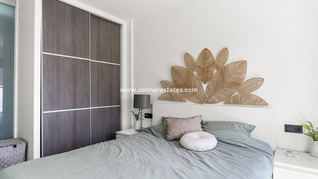 2 chambre Appartement à vendre à La Zenia avec piscine - 319 000 € (Ref: 9211544)