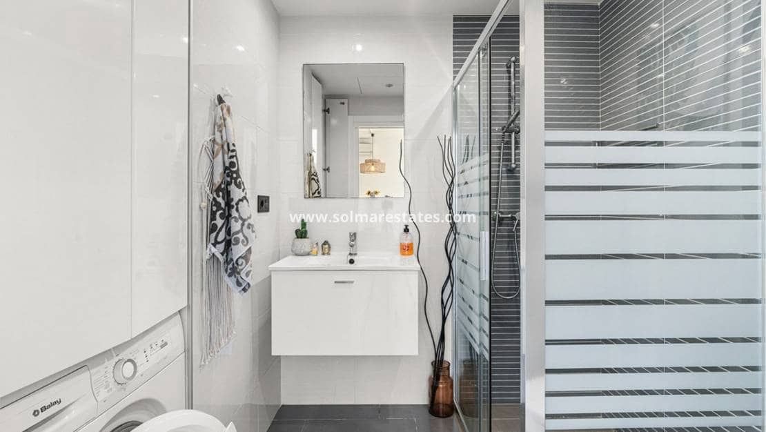 2 chambre Appartement à vendre à La Zenia avec piscine - 319 000 € (Ref: 9211544)