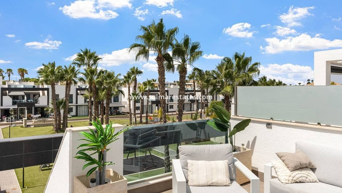 2 chambre Appartement à vendre à La Zenia avec piscine - 319 000 € (Ref: 9211544)