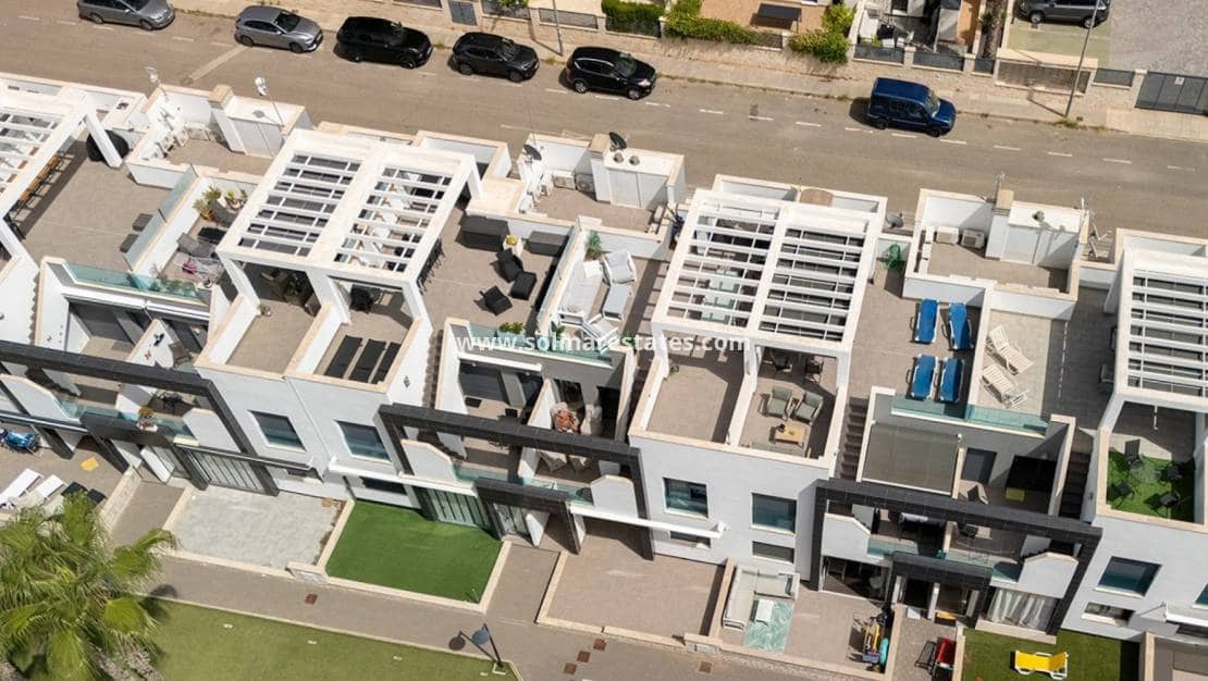 2 chambre Appartement à vendre à La Zenia avec piscine - 319 000 € (Ref: 9211544)