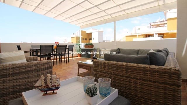 2 quarto Apartamento para venda em Punta Prima, Torrevieja com piscina - 330 000 € (Ref: 9215805)