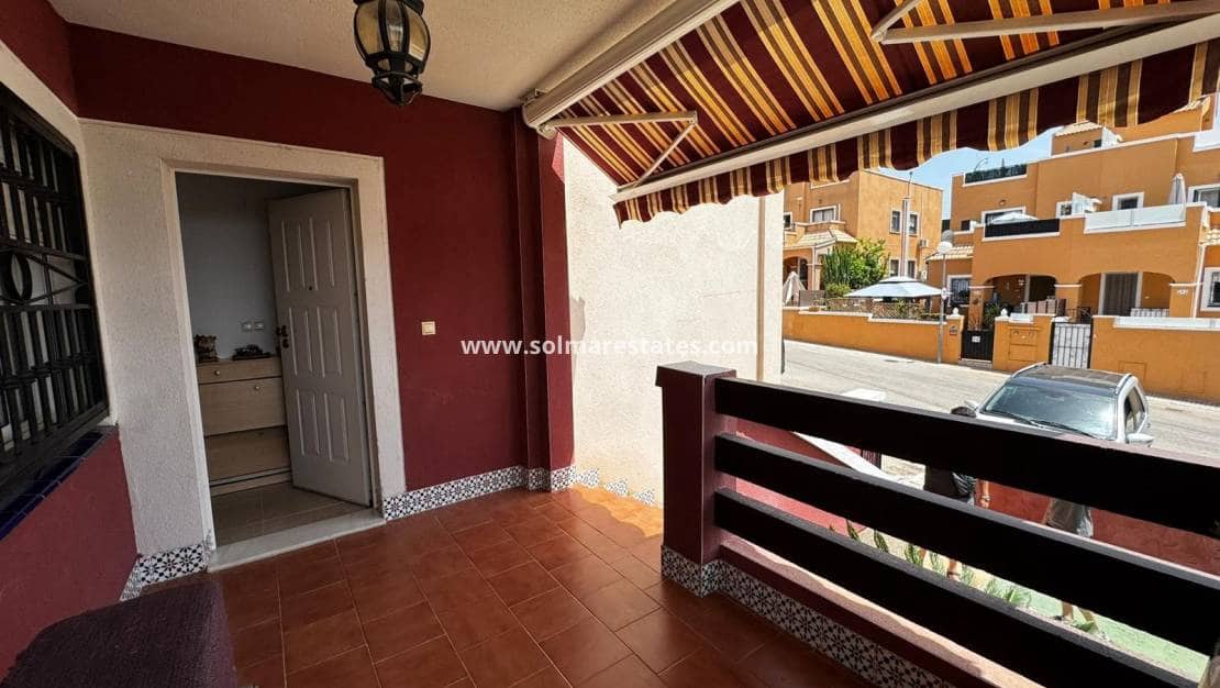 2 soveværelse Lejlighed til salg i Los Altos med swimmingpool - € 139.000 (Ref: 9219159)