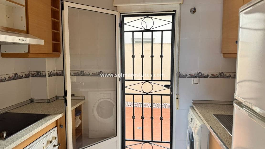 2 soveværelse Lejlighed til salg i Los Altos med swimmingpool - € 139.000 (Ref: 9219159)