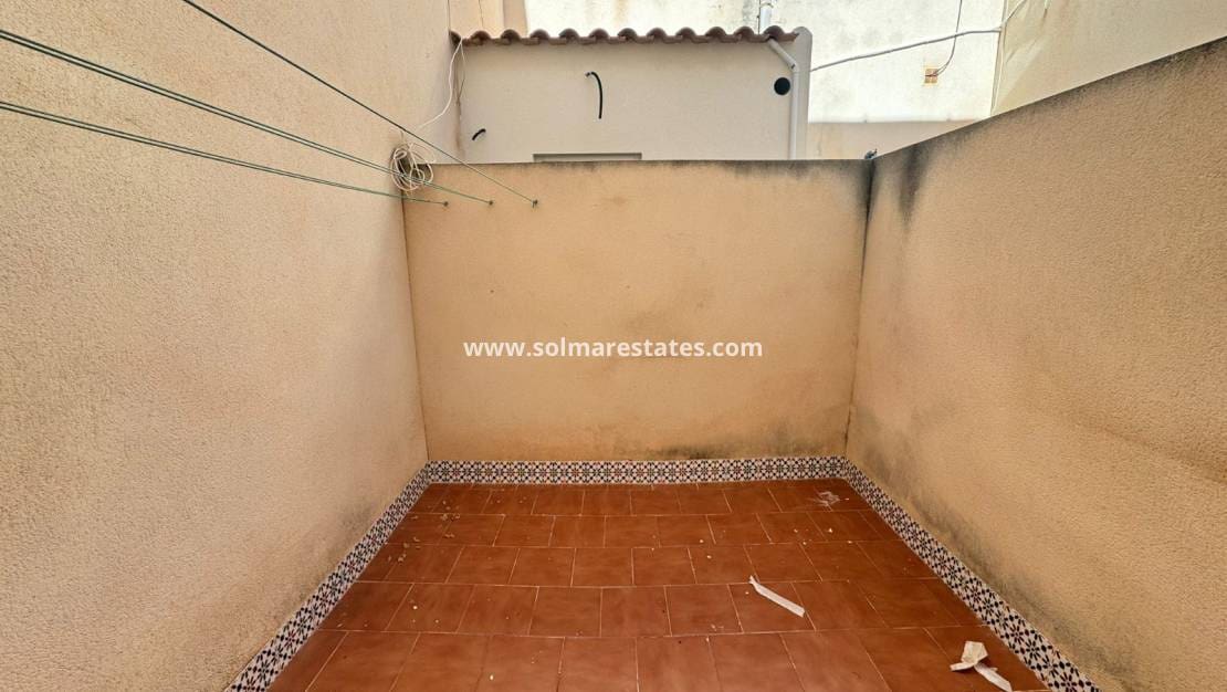 2 soveværelse Lejlighed til salg i Los Altos med swimmingpool - € 139.000 (Ref: 9219159)