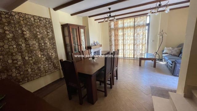 4 chambre Villa/Maison à vendre à Villamartin, Orihuela avec piscine - 330 000 € (Ref: 9221373)