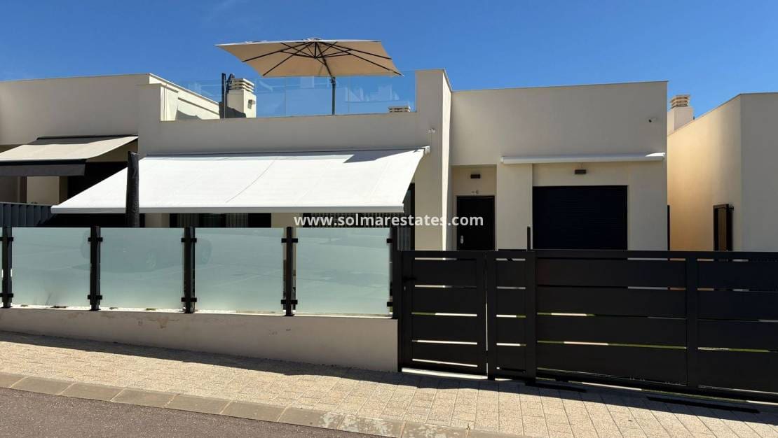 3 chambre Villa/Maison à vendre à Pilar de la Horadada avec piscine - 319 900 € (Ref: 9221376)