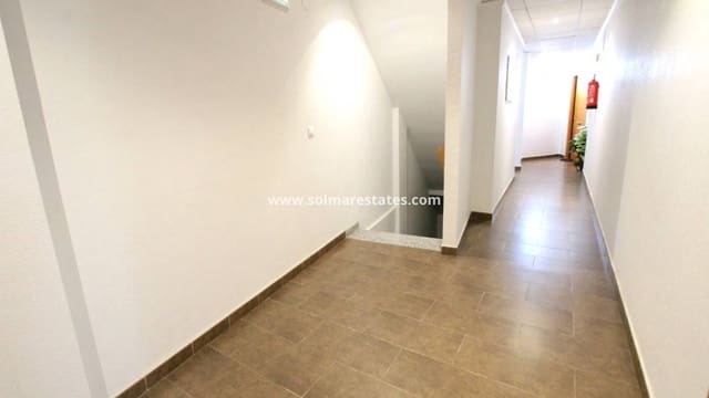 Apartamento de 2 habitaciones en Benijófar en venta - 125.000 € (Ref: 9221377)