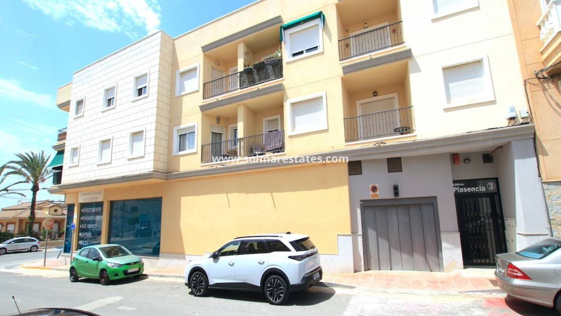 2 bedroom Apartment for sale in Benijofar - € 125,000 (Ref: 9221377)