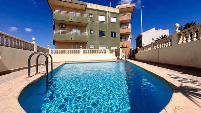 2 Zimmer Apartment zu verkaufen in San Miguel de Salinas mit Pool - 165.000 € (Ref: 9237741)