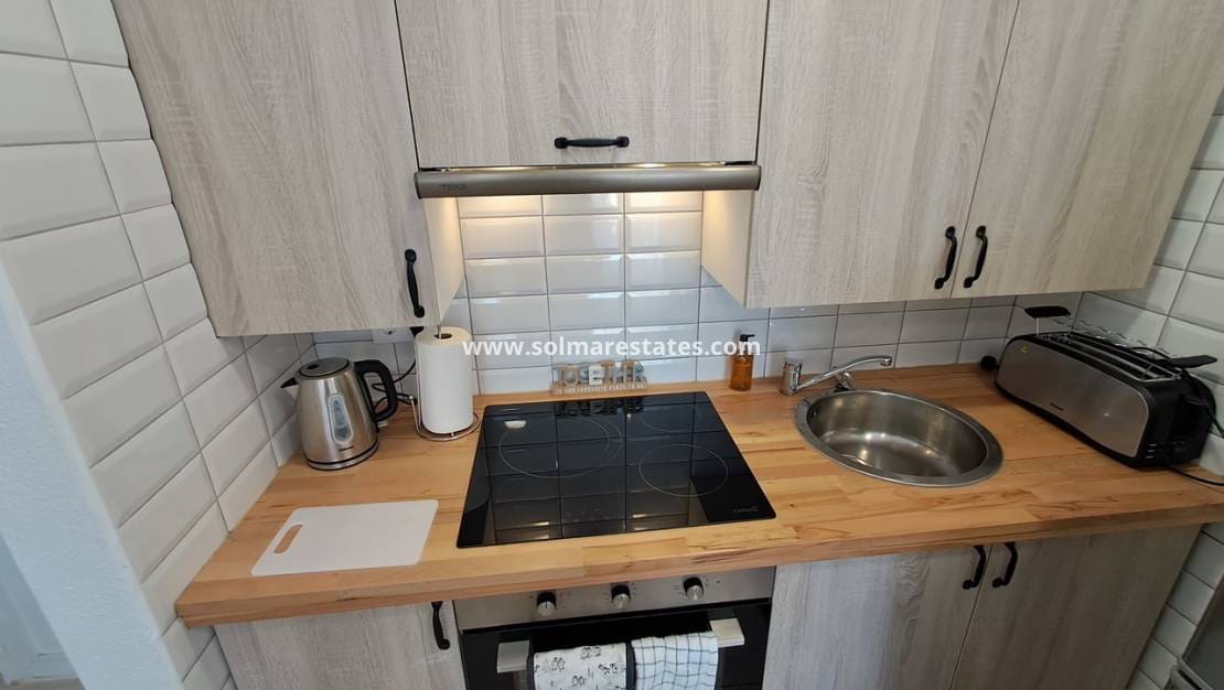 1 Zimmer Apartment zu verkaufen in Villamartin - 119.900 € (Ref: 9237742)