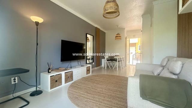 Casa de 2 habitaciones en Algorfa en venta con piscina - 155.000 € (Ref: 9241166)