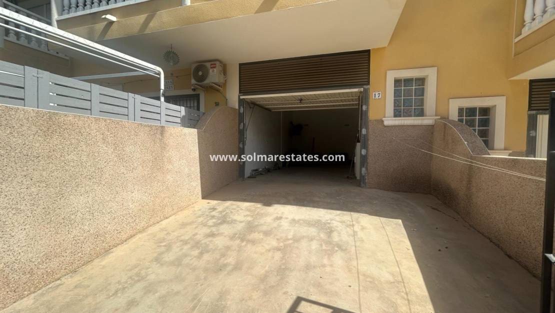 Casa de 2 habitaciones en Algorfa en venta con piscina - 155.000 € (Ref: 9241166)