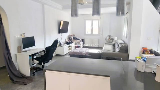 4 soveværelse Villa til salg i Villamartin, Orihuela med swimmingpool - € 385.000 (Ref: 9242082)