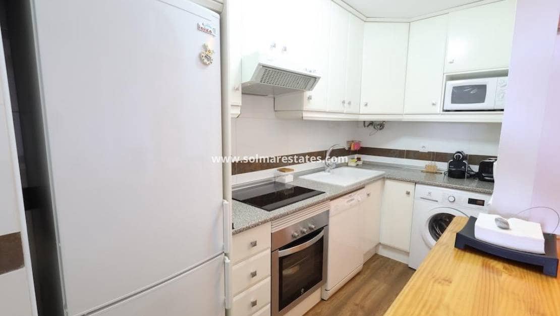 2 slaapkamer Appartement te koop in Pilar de la Horadada met zwembad - € 329.900 (Ref: 9242573)