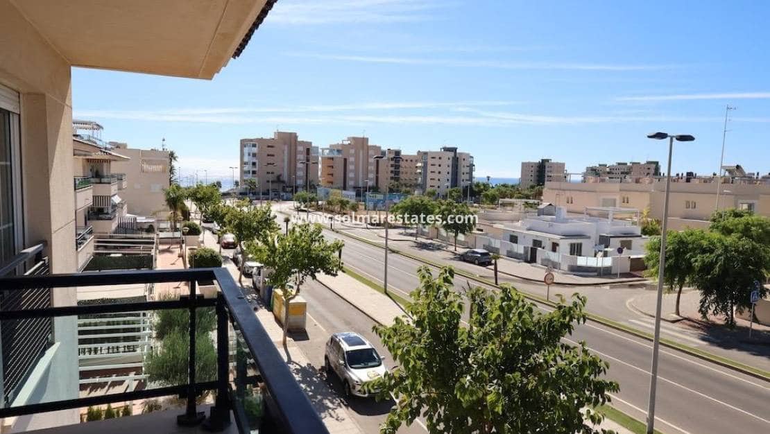 2 slaapkamer Appartement te koop in Pilar de la Horadada met zwembad - € 329.900 (Ref: 9242573)