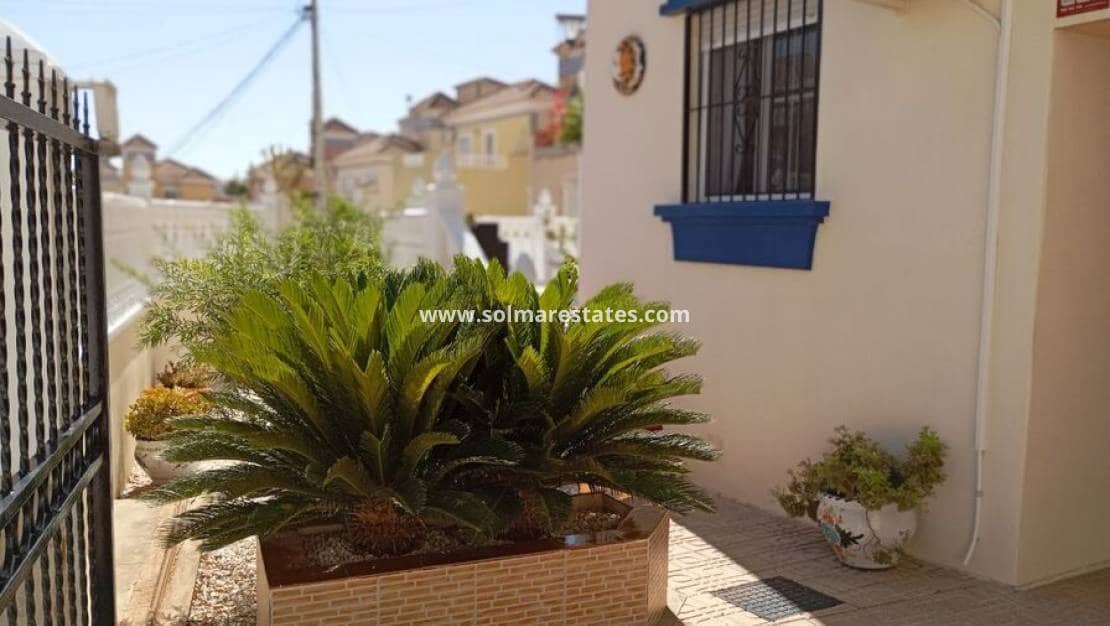 3 bedroom Villa for sale in Villamartin - € 269,995 (Ref: 9248920)