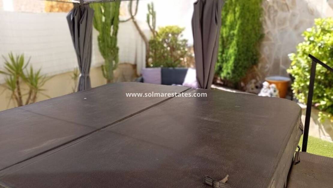 3 bedroom Villa for sale in Villamartin - € 269,995 (Ref: 9248920)