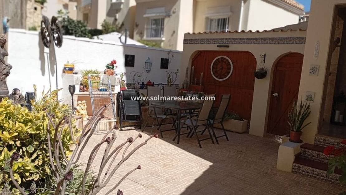 3 bedroom Villa for sale in Villamartin - € 269,995 (Ref: 9248920)