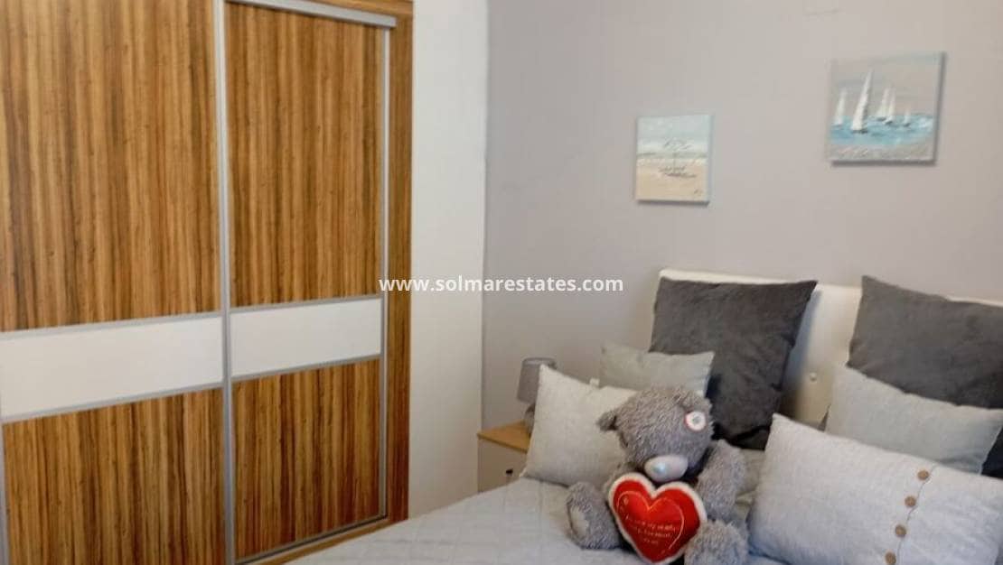 3 bedroom Villa for sale in Villamartin - € 269,995 (Ref: 9248920)