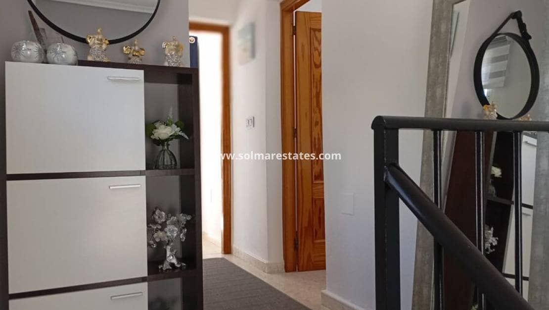 3 bedroom Villa for sale in Villamartin - € 269,995 (Ref: 9248920)