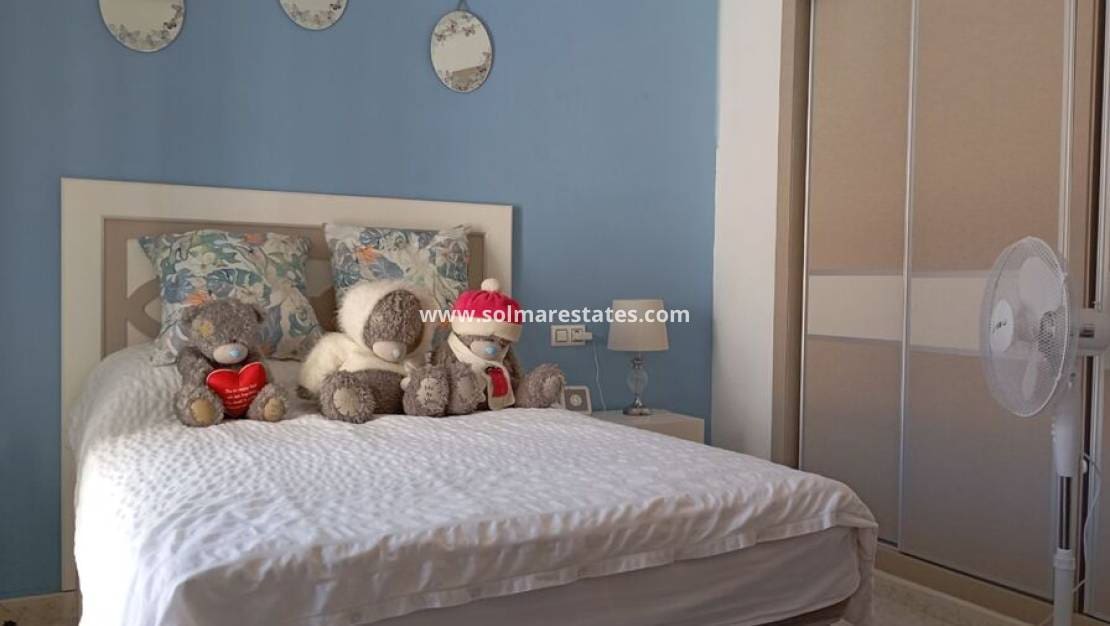 3 bedroom Villa for sale in Villamartin - € 269,995 (Ref: 9248920)