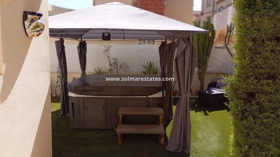 3 bedroom Villa for sale in Villamartin - € 269,995 (Ref: 9248920)