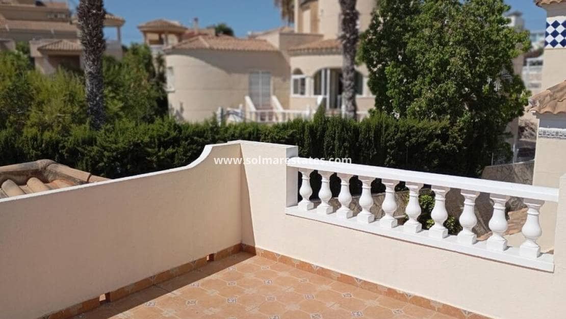 3 bedroom Villa for sale in Villamartin - € 269,995 (Ref: 9248920)