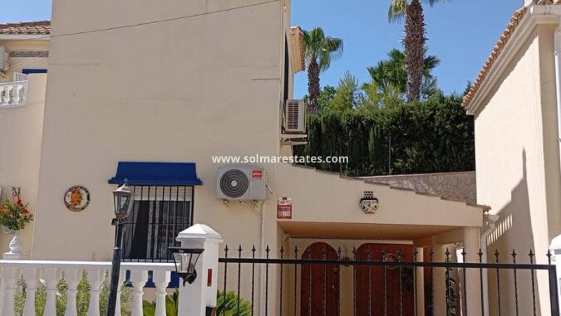 3 bedroom Villa for sale in Villamartin - € 269,995 (Ref: 9248920)