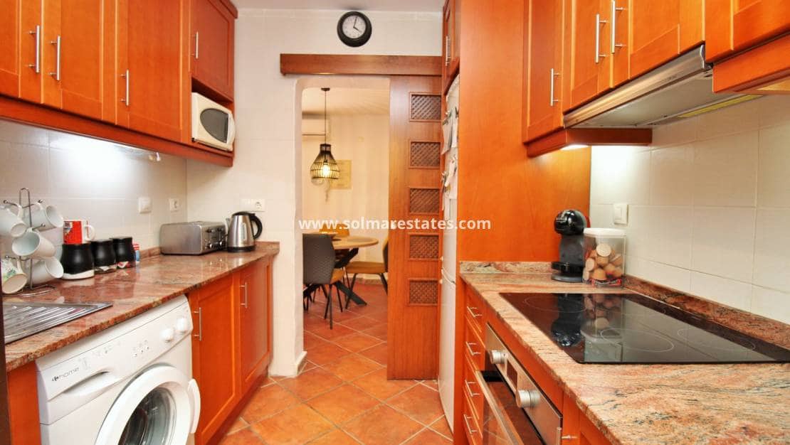 2 slaapkamer Appartement te koop in Punta Prima met zwembad - € 194.950 (Ref: 9249212)